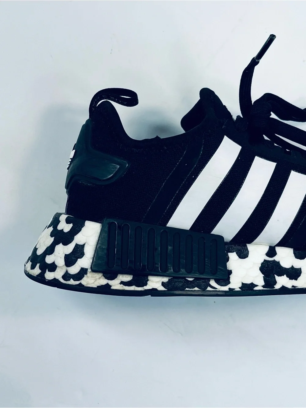 Adidas Youth NMD R 1 Running Shoes #GW9594 Black White Speckled Boys:6 Sneakers